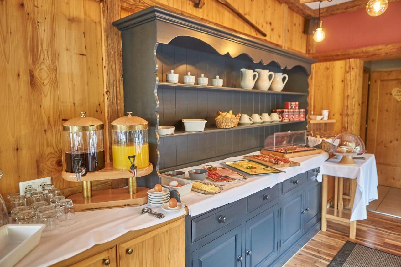 Gasthof Sportpension Enzian Saalbach