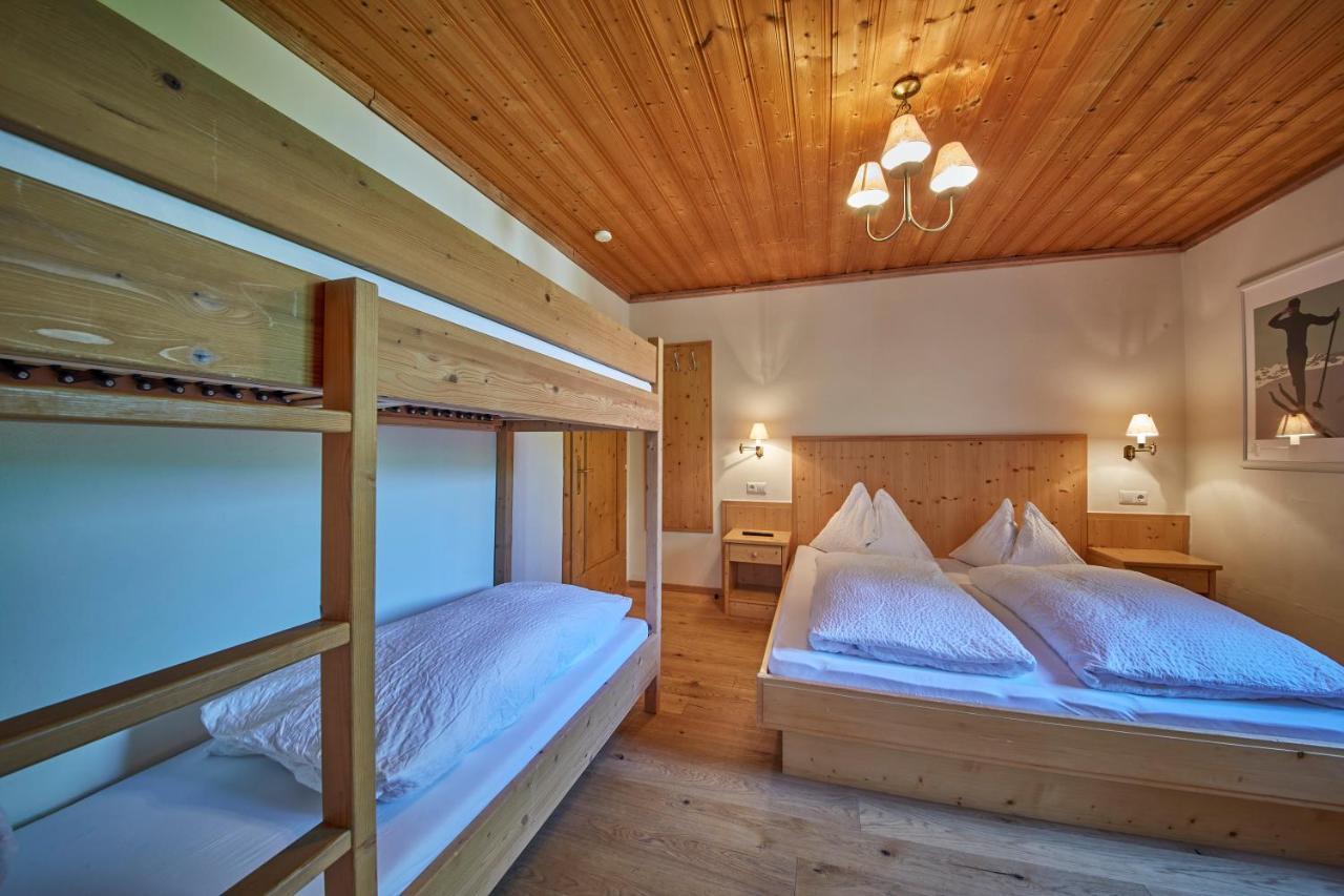 Gasthof Sportpension Enzian Saalbach