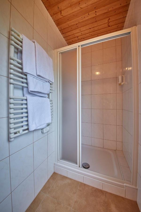 Sportpension Enzian Gasthof Saalbach