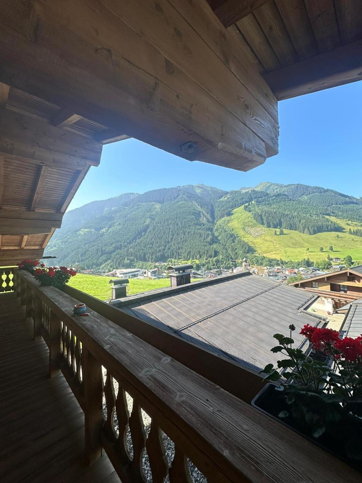 Gasthof Sportpension Enzian Saalbach