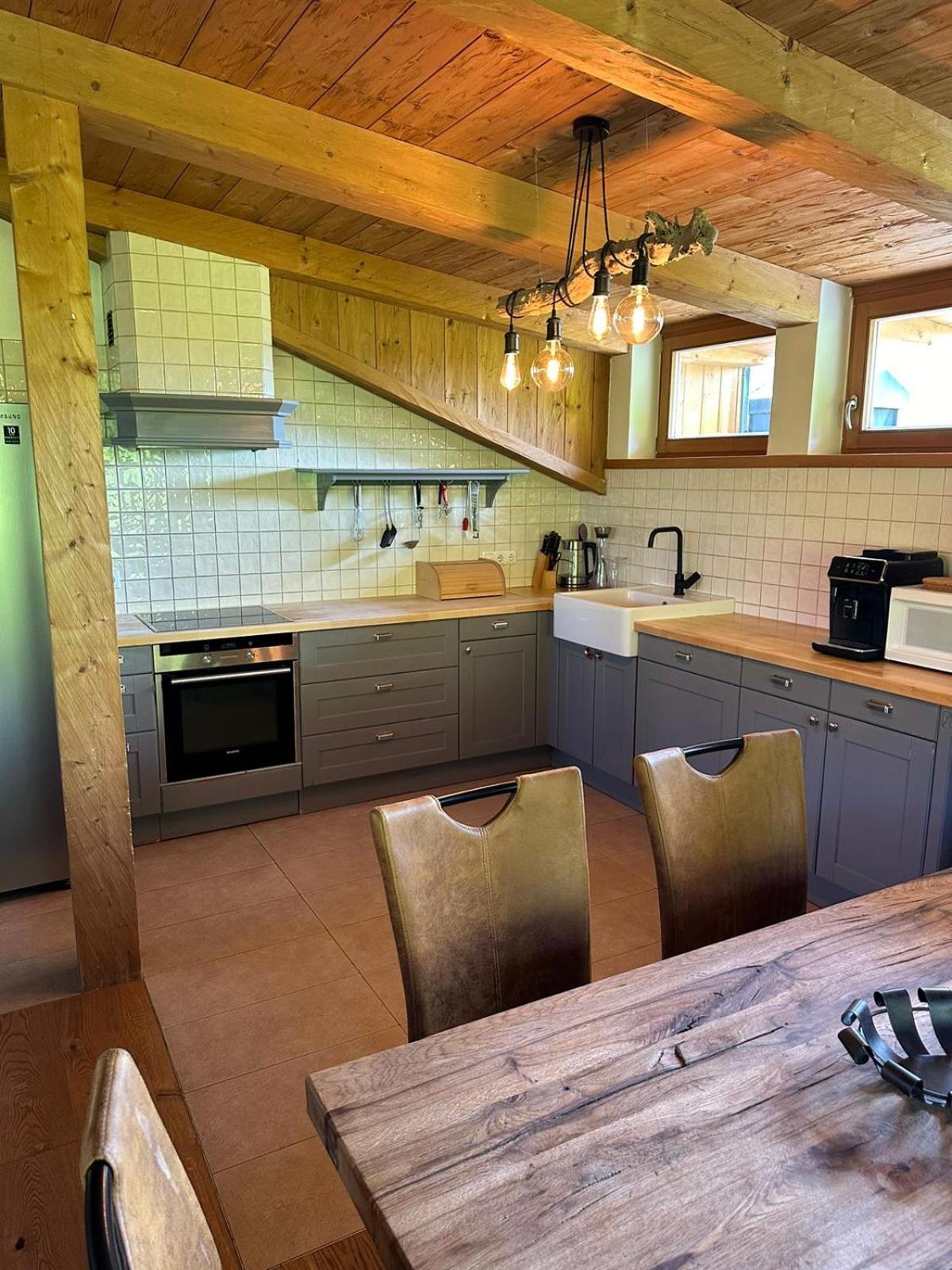 Sportpension Enzian Gasthof Saalbach